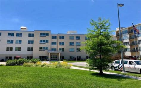 19 Nursing Homes in Lincoln, NE .